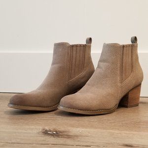 Size 7 Booties